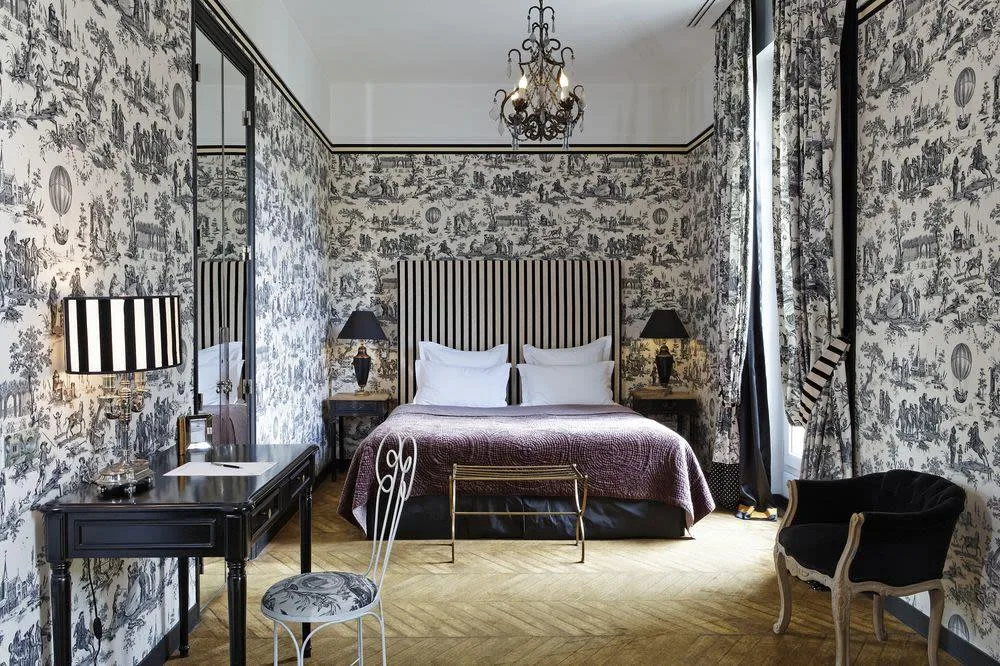 French Classic Black and White Tuscan Landscape Wallpaper